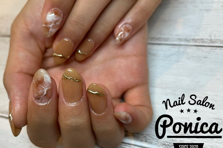 秋カラー 大人かわいいネイル Nail Salon Ponica 佐世保 佐世保のネイルサロンはスタッフが内容のあるブログを定期的に更新します